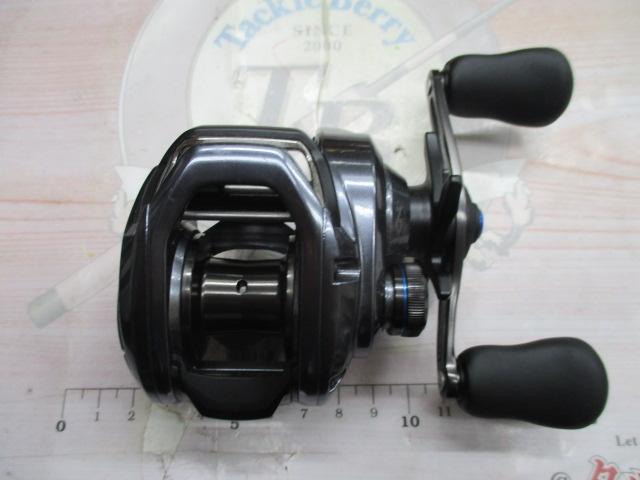 リール 24SLX 70HG 楽天市場】シマノ 24SLX 70HG / ベイト リール 右巻 : 釣具のFTO