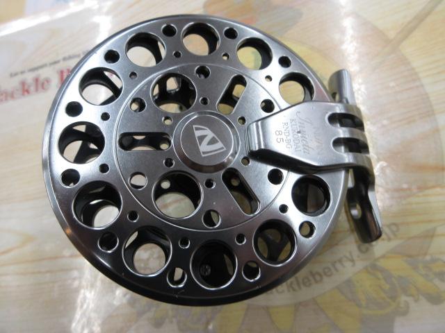 インヴィクタクロダイRND-BG85