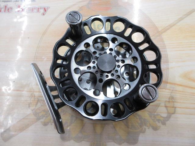 インヴィクタクロダイRND-BG85