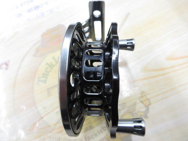 インヴィクタクロダイRND-BG85