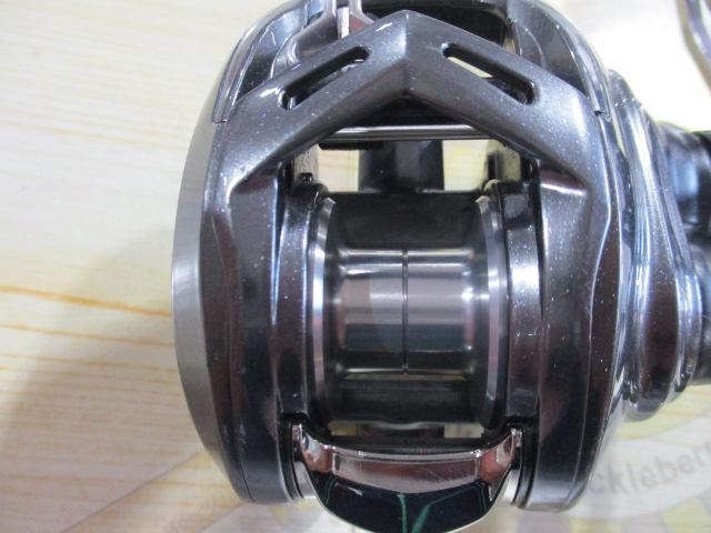 ②ダイワ 20アドミラA100HX（右、中古） 4550133288982_1.jpg