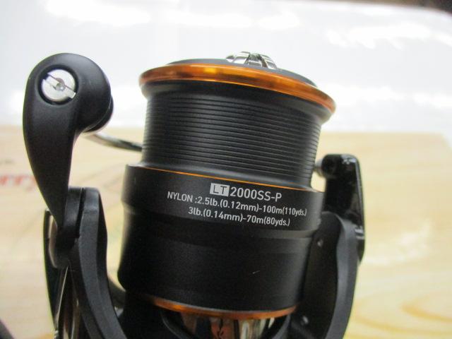 21プレッソ LT2000SS-P 中古 社外ラインローラー付き エリアトラウトDAIWA