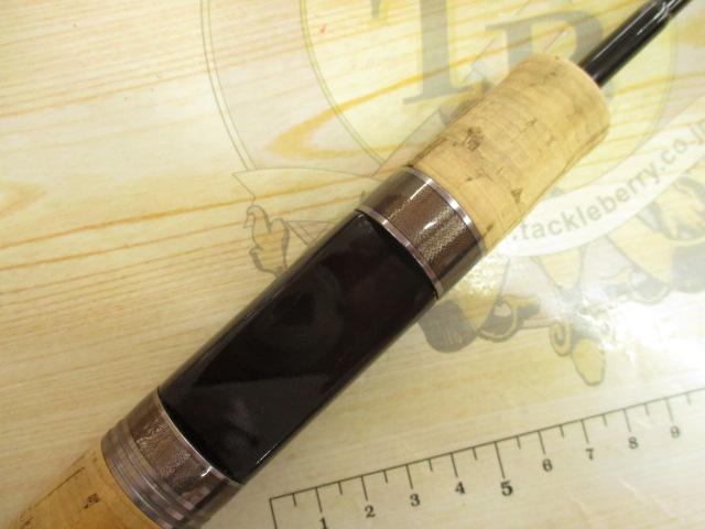 ダーインスレイヴ61UL-Hブラックヴェスパイン 