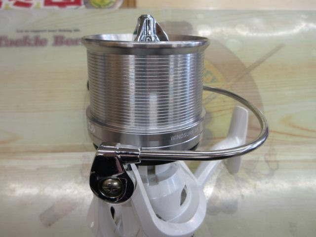 17ウィンドサーフ　35 細糸 スピニングリール 17ウィンドサーフ 35細糸 ダイワ リール