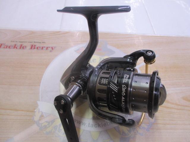 リール RoxaniSP 3000SH & RevoALX THETA 2000SH リール RoxaniSP 3000SH & RevoALX THETA 2000SH アブ ガルシア REVO