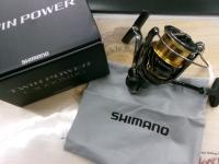 20ツインパワー C3000MHG