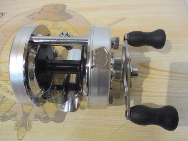 オールドリール　ダムクイック　700B ベイトリール ダム クイック700B 新品未使用！ （検索 五十鈴工業）