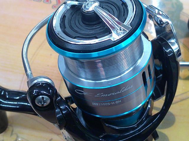 19 エメラルダス　LT2500-H-DH 楽天市場】ダイワ エメラルダス X LT2500-XH-DH / エギング