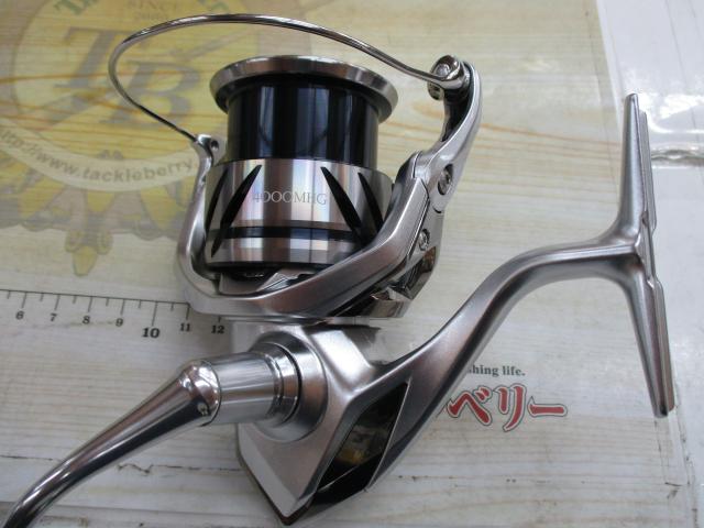 23ストラディック4000MHG 23ストラディック4000MHG【インプレ】遠投を活かしたシーバス