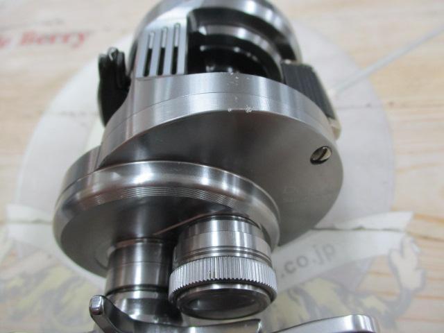 20カルカッタコンクエストDC101 中古　美品 20 カルカッタコンクエストDC 100 (右ハンドル仕様