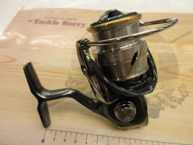 ルビアス　FC　LT2000S-XH ダイワ ダイワ スピニングリール ルビアス FC LT2000S-XH