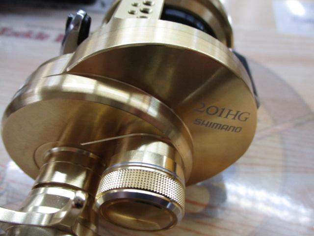 シマノ 14 オシアコンクエスト　201HG シマノ オシア コンクエスト CT 201PG 左 (リール) 価格比較