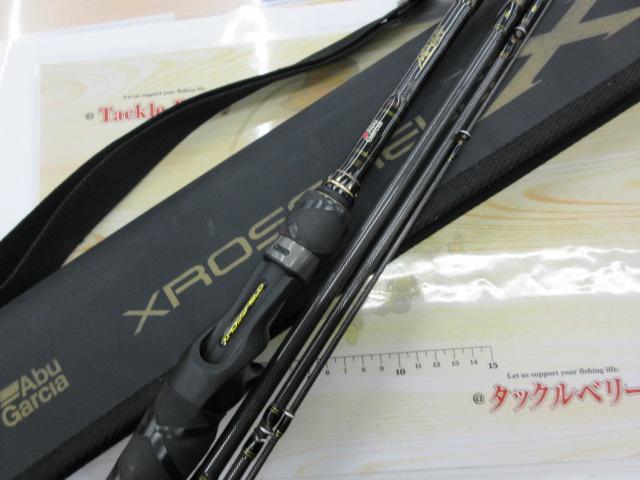 中古美品　アブガルシア XRFC-704M-MB ルアーロッド Abu Garcia (アブガルシア) ロッド(釣竿) 収納付 XRFC-704M-MB
