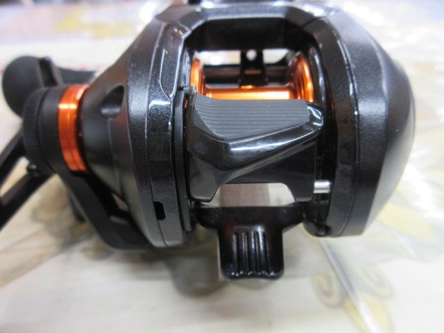 シマノ 20バルケッタ F カスタム 151DHXG 中古 シマノ バルケッタ Fカスタム 151DHXG 左 (リール) 価格比較