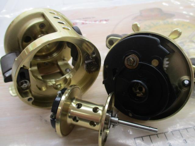 カルカッタ100XT ベイトリールとルアーのセット カルカッタ100XT ベイトリールとルアーのセット カルカッタ100XT