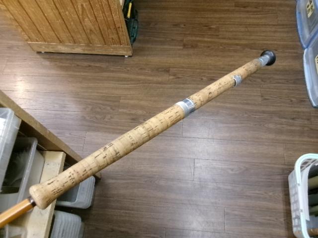 パラコナレッグドトレードマークスチールセンター