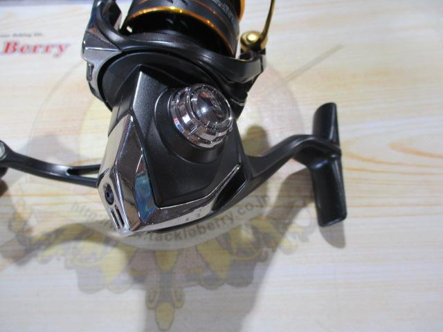 【美品】SHIMANO シマノ 21ソアレ SoaRe XR C2500S箱付き シマノ ソアレ XR C2500S (リール) 価格比較 - 価格.com