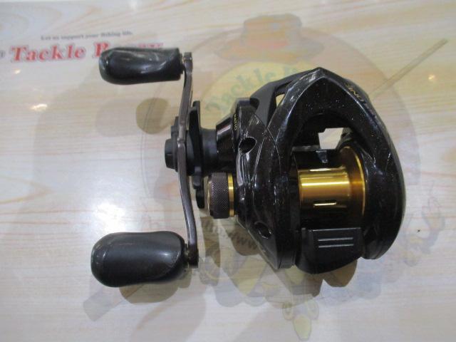 シマノ１７バスワンＸＴ １５１ 中古美品２個セット オマケ付き シマノ17バスワンXT 151 中古美品2個セット オマケ付き 17