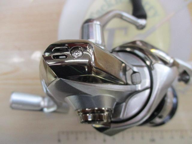 19ストラディック 2500S