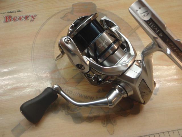 シマノ 23 ストラディックC2500SXG 使用1回美品 シマノ スピニングリール 23 ストラディック C2500SXG