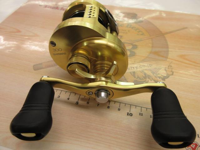 18カルカッタコンクエスト300美品中古 中古品】 シマノ 18 カルカッタコンクエスト 300: 中古