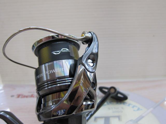 24ツインパワー C3000MHG