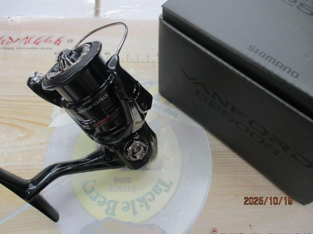 24ヴァンフォード　c2500s 新品未使用 シマノ ヴァンフォード C2500SHG (リール) 価格比較 - 価格.com