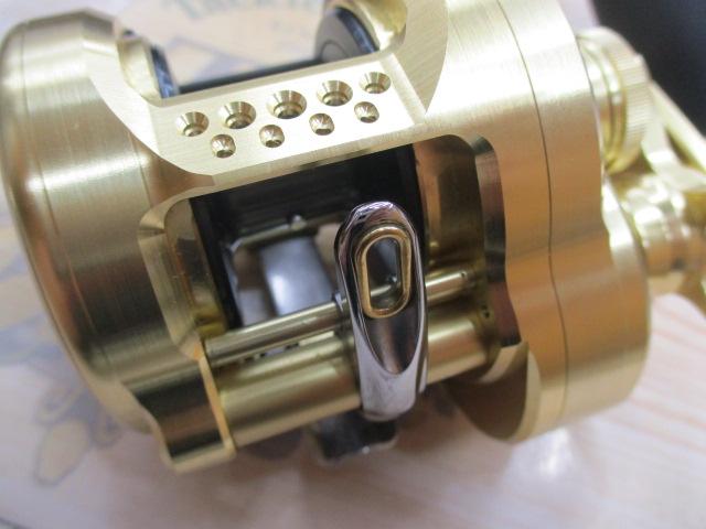 22 オシアコンクエスト 301HG シマノ オシア コンクエスト CT 301HG 左 (リール) 価格比較