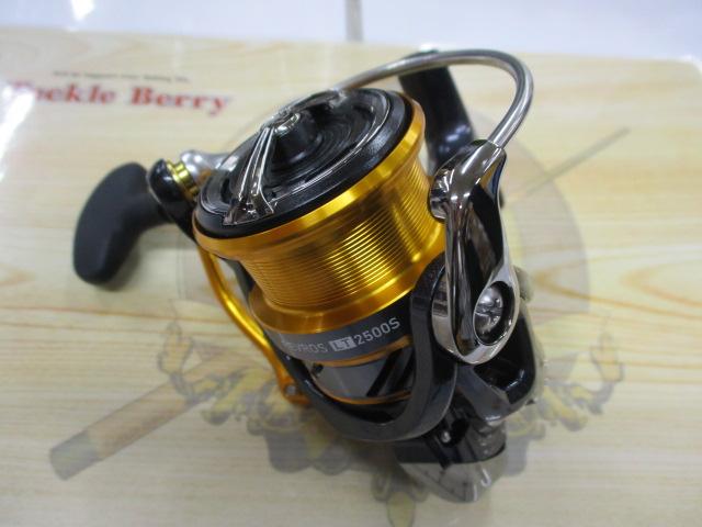 20レブロス LT2500S DAIWA スピニングリール 20 レブロス LT2500S‐H 新品