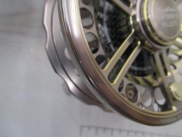 黒鯛師 THEアスリートヘチ 88W-TG チタン/ゴールド