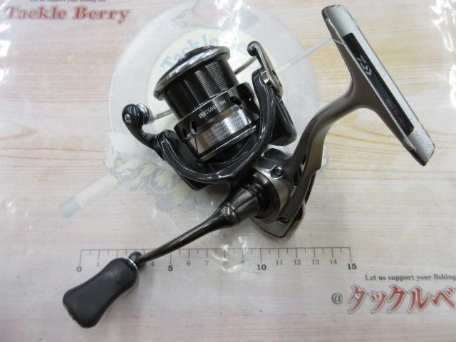 涙 釣り引退 カルディア18 LT2500S-XH 涙 釣り引退 カルディア18 LT2500S-XH カルディア(リール)｜DAIWA