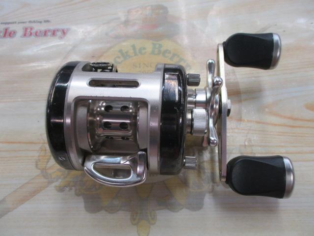 RYOBI バリウス　F300 ① リョービ バリウス F300 スペクトル/A182M ブラックバス ベイトリール