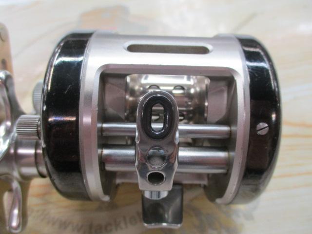 バリウスF300 ｜＠ベリーネット 日本最大新品中古釣具WEBショップ