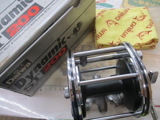 ダイナミック ST-200