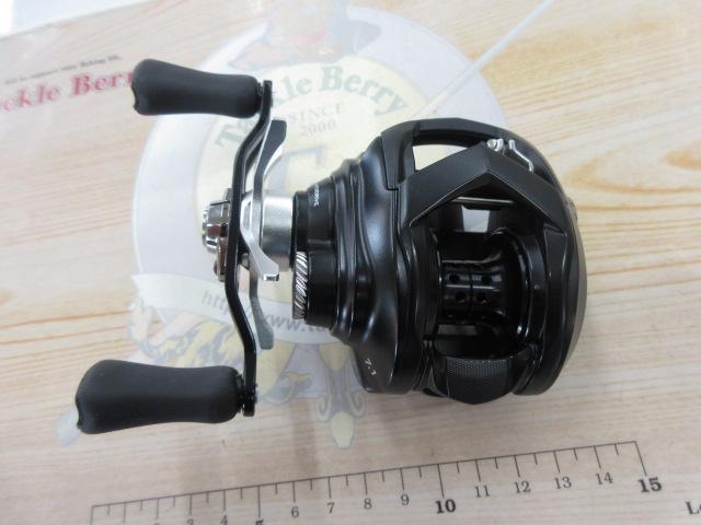 タトゥーラtw 80HL ダイワ タトゥーラ TW 80HL (リール) 価格比較 - 価格.com