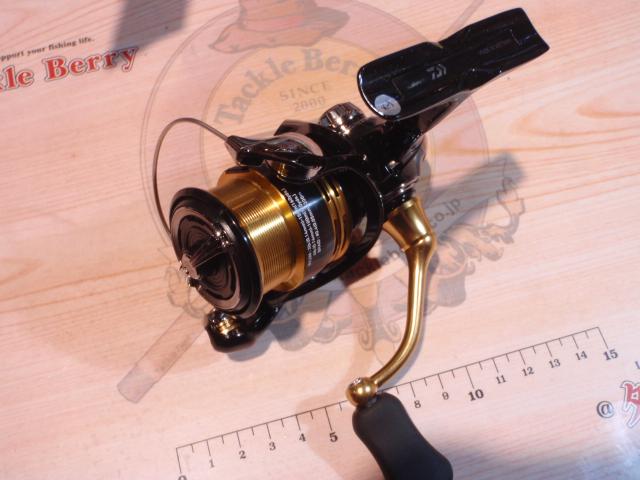 【未使用品】23レガリス　LT2000S-P　豪華おまけ付き ダイワ(Daiwa) 23レガリス LT2000S-P 00060362｜アウトドア用品