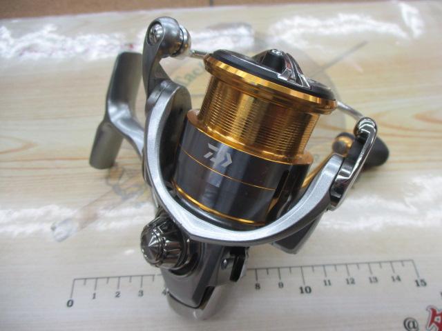 未使用 美品 ダイワ 18フリームス LT 2500 dh 18フリームス LT2500S-DH｜＠ベリーネット 日本最大新品中古釣具