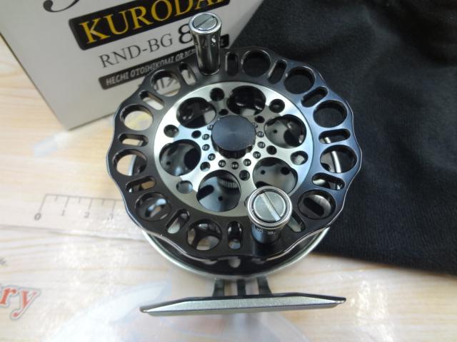 インヴィクタクロダイRND BG(ブラック/ガンメタ)