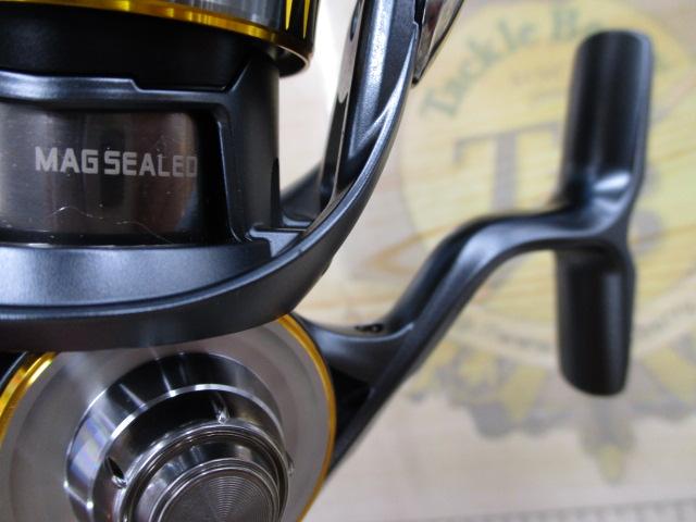 エアリティ　PC LT2500 ダイワ エアリティ PC LT2500 (リール) 価格比較 - 価格.com