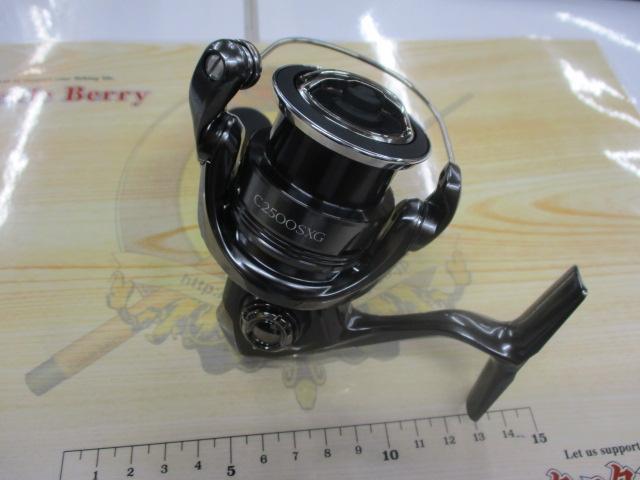 シマノ ツインパワー c2500sxg 中古 値段交渉 即購入可 24モデル シマノ ツインパワー c2500sxg 中古 値段交渉 即購入可 24モデル