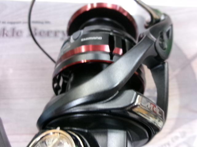 新品未使用　スピニングリール 20 ヴァンフォード C3000 4969363042064_5.jpg