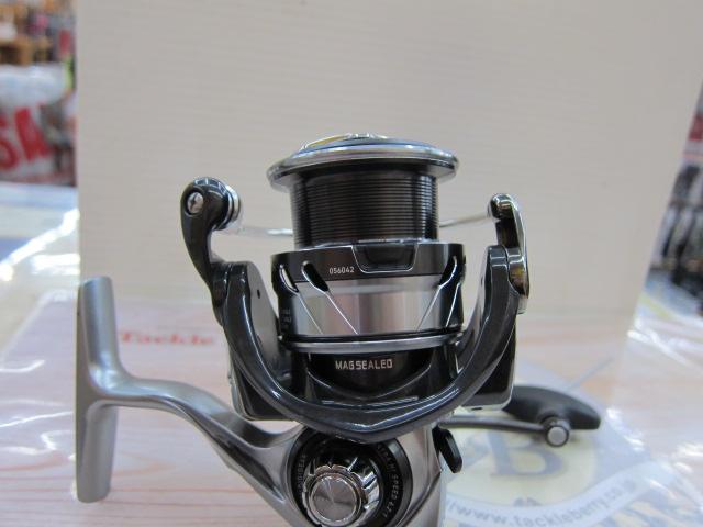 18カルディア LT3000-CXH｜＠ベリーネット 日本最大新品中古釣具