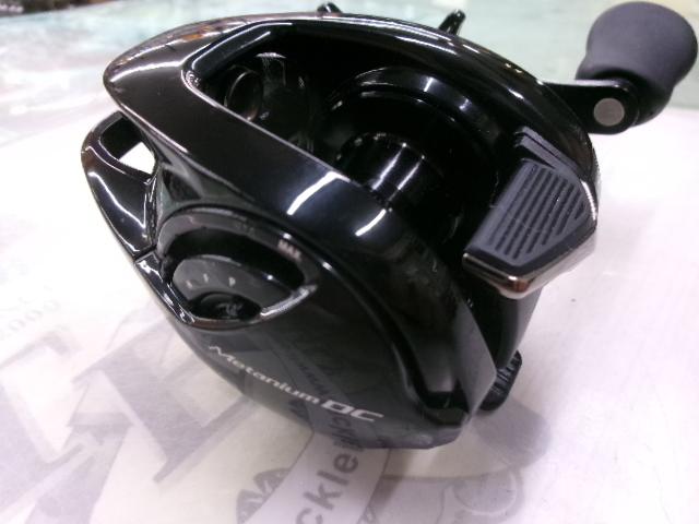 24メタニウムDC 70XG 美品 #39 シマノ(SHIMANO) 24 メタニウム DC 71XG 左巻き+ハードブル 8+ 150m