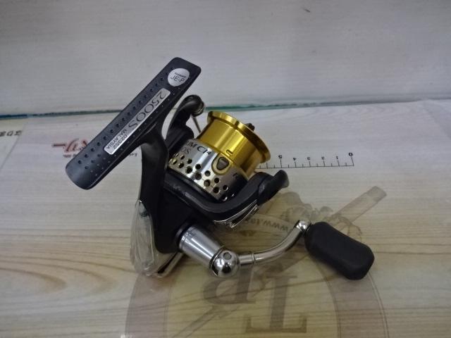 SHIMANO / シマノ 09 レアニウムCI4 2500S　中古 SHIMANO】【RARENIUM】シマノ『09レアニウムCI4 2500S ハンドル