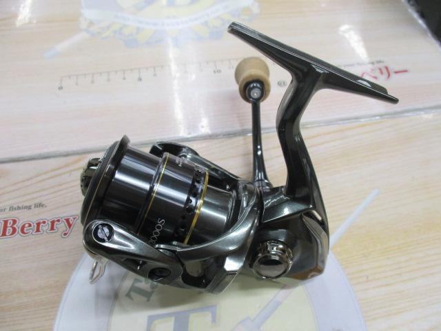 SHIMANO カーディフ XR C2000S 実釣未使用 CARDIFF (取寄せ 1月末頃メーカー生産予定) シマノ 23 カーディフ XR