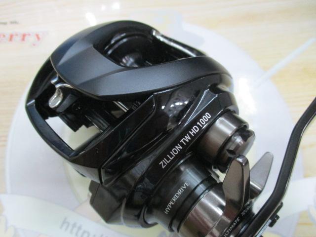 22 ジリオン TW HD 1000XHL ダイワ 22ジリオン TW HD 1000XHL (左): 釣具のキャスティング JAL