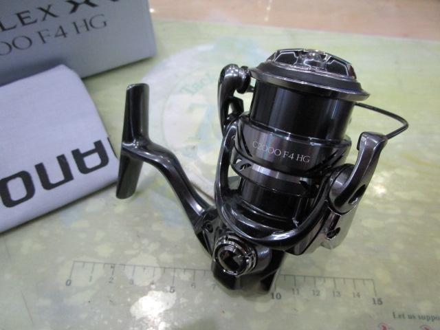 シマノ 21 コンプレックス XR C2000 F4 HG　価格交渉可能 シマノ コンプレックス XR C2000 F4 HG (リール) 価格比較 - 価格.com