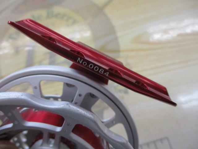 黒鯛師 THEヘチリミテッド 88W-SR シルバー/レッド