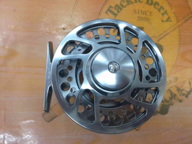 ツインフィッシュ フライリール7/8