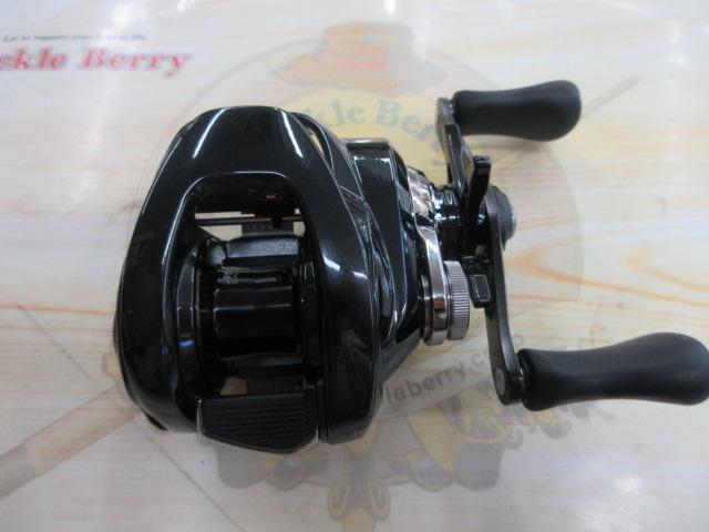 24 メタニウムDC 70HG シマノ 24 メタニウム DC 70HG 右ハンドル (2024年モデル) ベイト